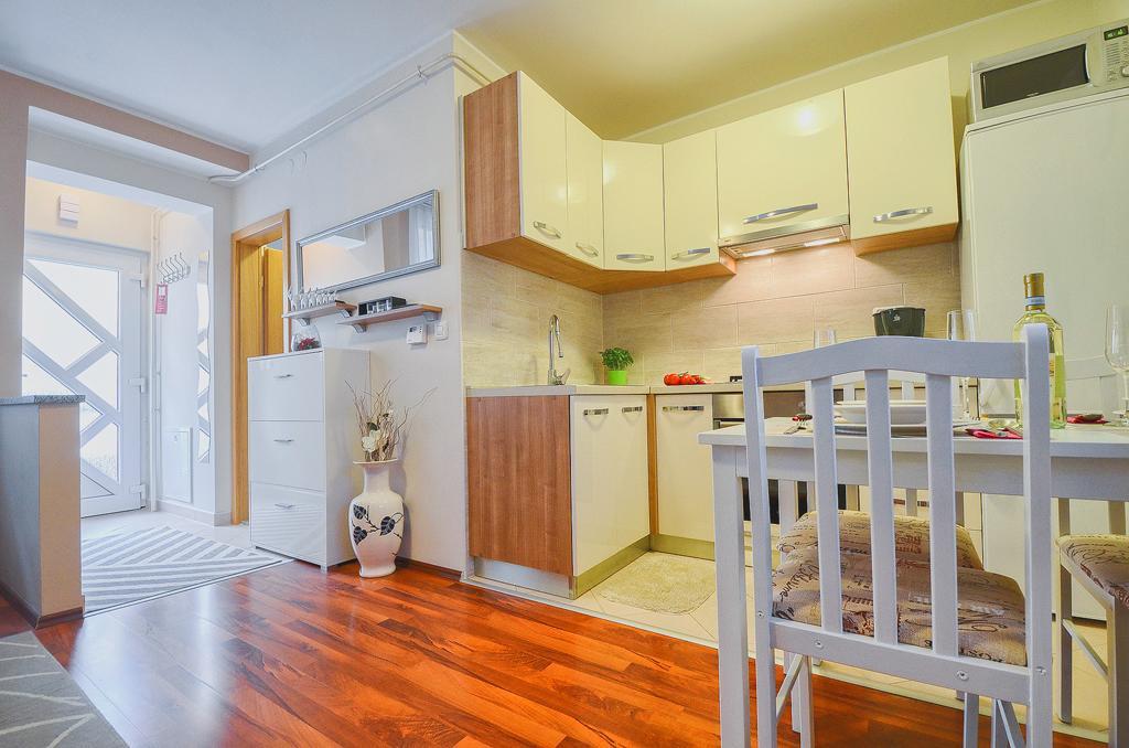 E&E Apartment Arena With Free Private Parking Pula Exterior foto